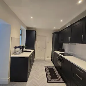 Lily Apartment