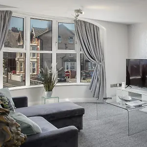 The Place By Sasco - Free Parking Apartment